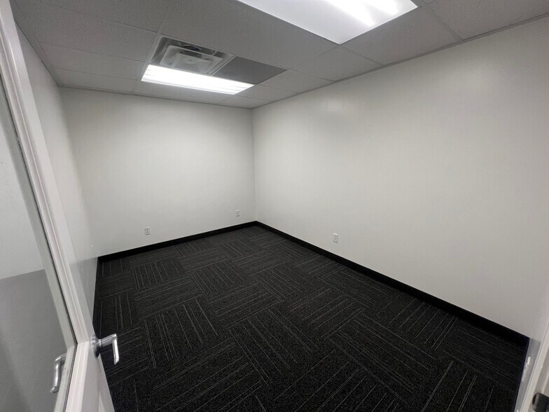 More Photos Of 1693 W American Way, Payson Warehouse For Lease