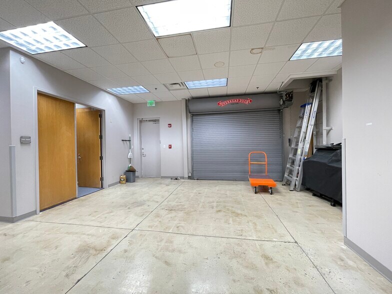 More Photos Of 7525 NW 4th Blvd, Gainesville Medical For Lease