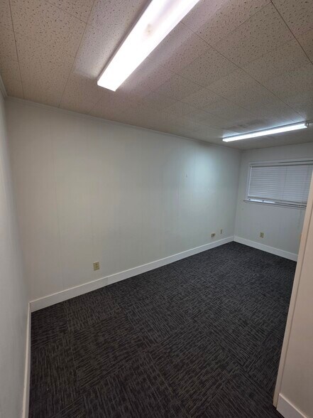 More Photos Of 706 Wilkins St, Smithfield Medical For Sale