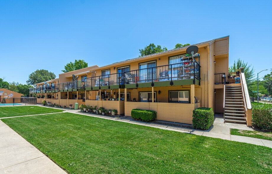More Photos Of 2270-2280 Northview Dr, Sacramento Apartments For Sale