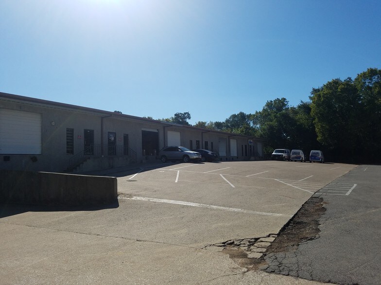 More Photos Of 3400-3432 S Southwest Loop 323, Tyler Unknown For Lease