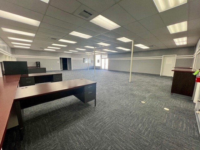 More Photos Of 1500 Louisville Ave, Monroe Office For Sale