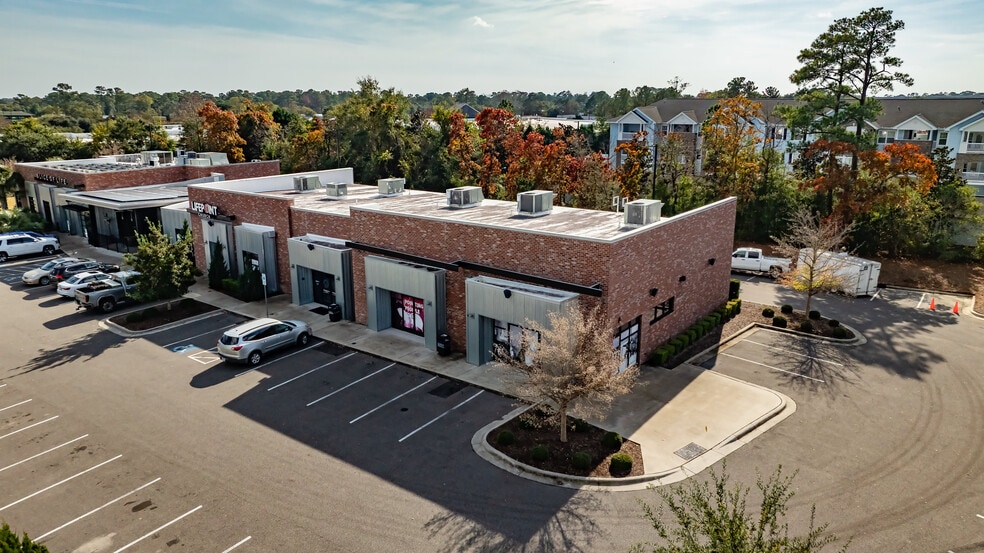 More Photos Of 155 Porters Neck Rd, Wilmington General Retail For Lease