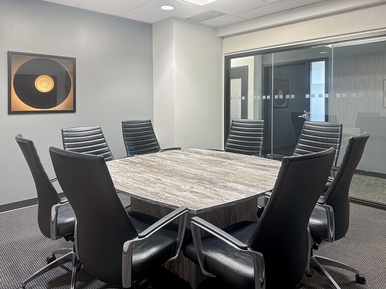 More Photos Of 15300 Croydon Dr, Surrey Coworking Space