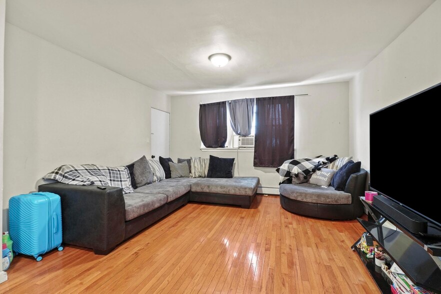 More Photos Of 932 Prospect Ave, Scranton Apartments For Sale