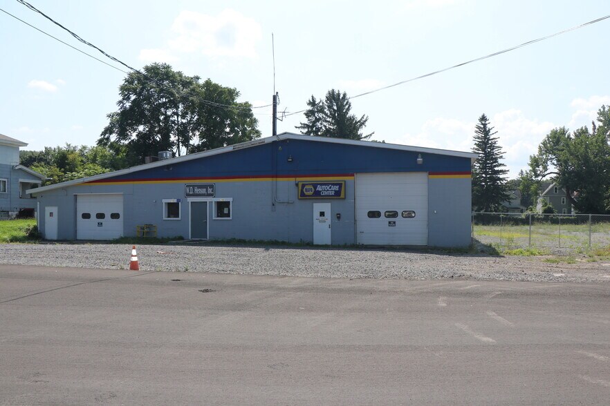 Primary Photo Of 200-208 E Florence Ave, Syracuse Auto Repair For Sale