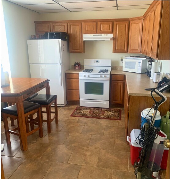 More Photos Of 7559 Farm to Market Road 119, Sunray Light Distribution For Sale