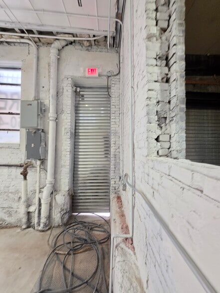 More Photos Of 129 11th St, Brooklyn Manufacturing For Lease