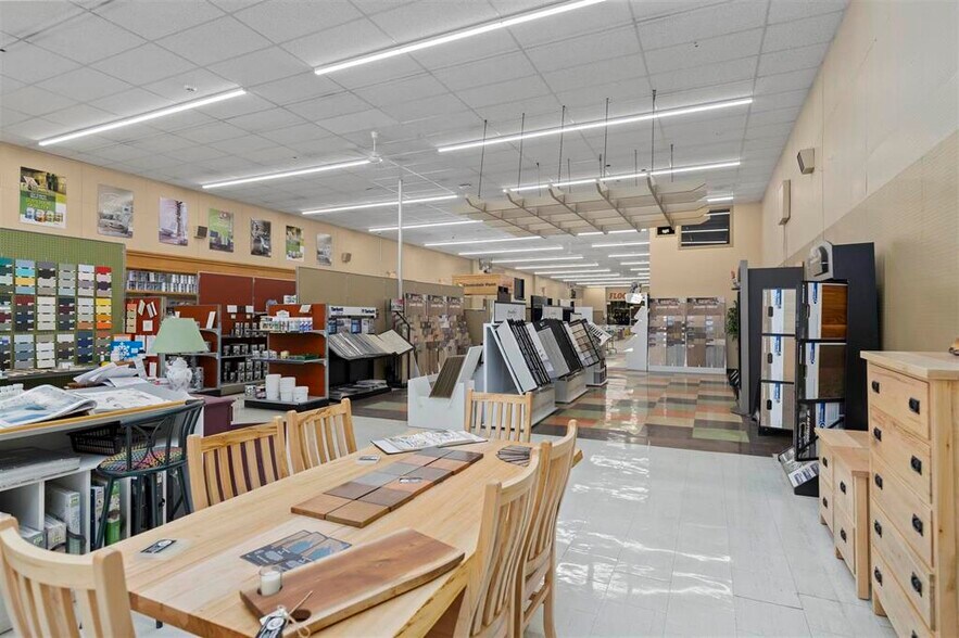 More Photos Of 78 Great Northern Rd, Sault Ste. Marie Industrial For Sale