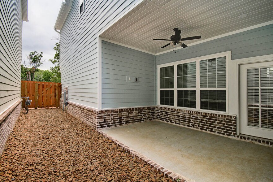 More Photos Of 502-510 W Persimmon St, Rogers Apartments For Sale