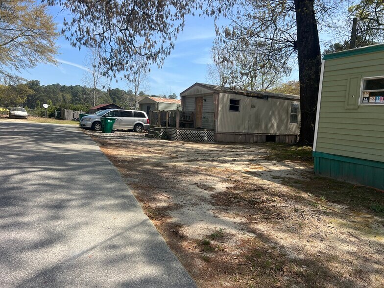 More Photos Of 211-213 Railroad Ave, Grovetown Manufactured Housing Mobile Home Park For Sale