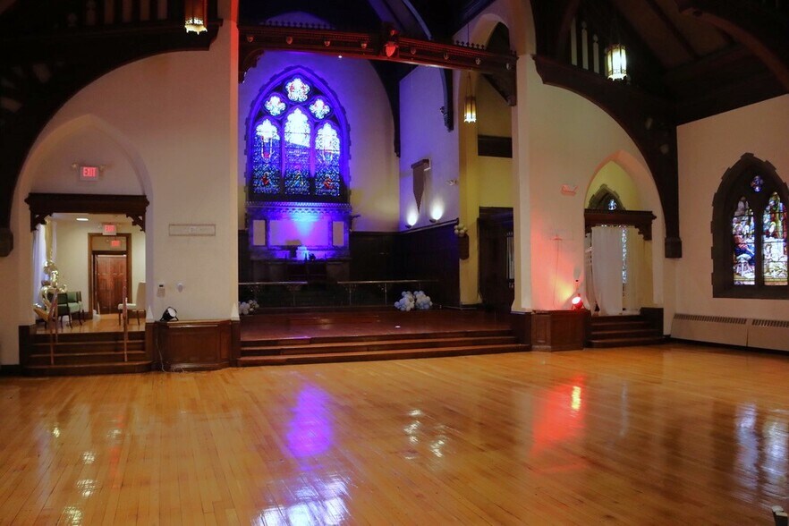 More Photos Of 1860 Westminster St, Providence Religious Facility For Lease