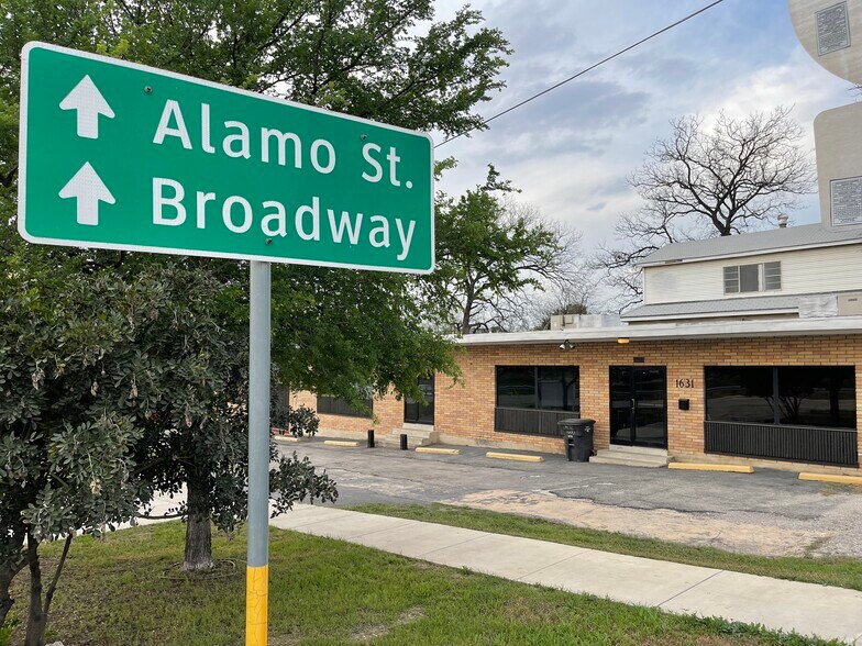 Primary Photo Of 1631 N Interstate 35, San Antonio Loft Creative Space For Lease