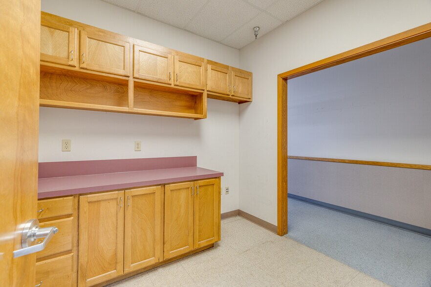 More Photos Of 401 Thomas Rd, West Monroe Medical For Lease