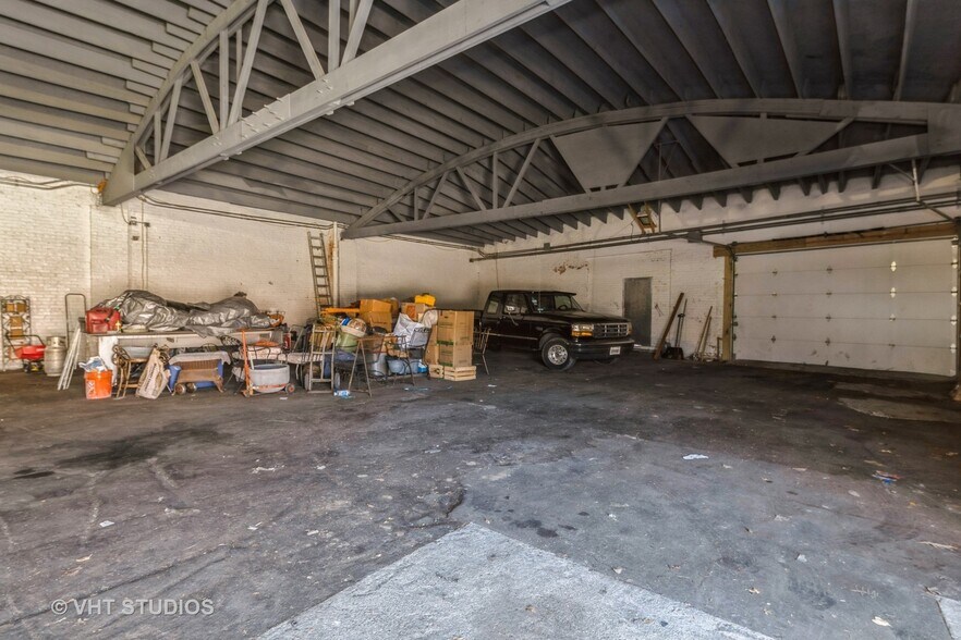 More Photos Of 4040 W Ogden Ave, Chicago Manufacturing For Lease