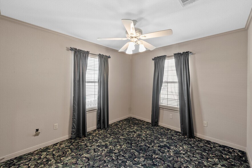 More Photos Of 103-105 E Center Street, Lorena Storefront For Sale