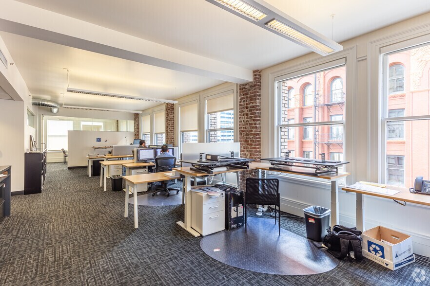 More Photos Of 319 SW Washington St, Portland Office For Sale