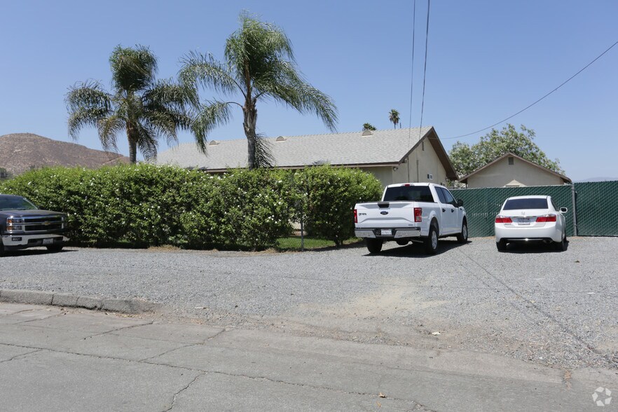 More Photos Of 21600 Walnut Ave, Grand Terrace Warehouse For Sale