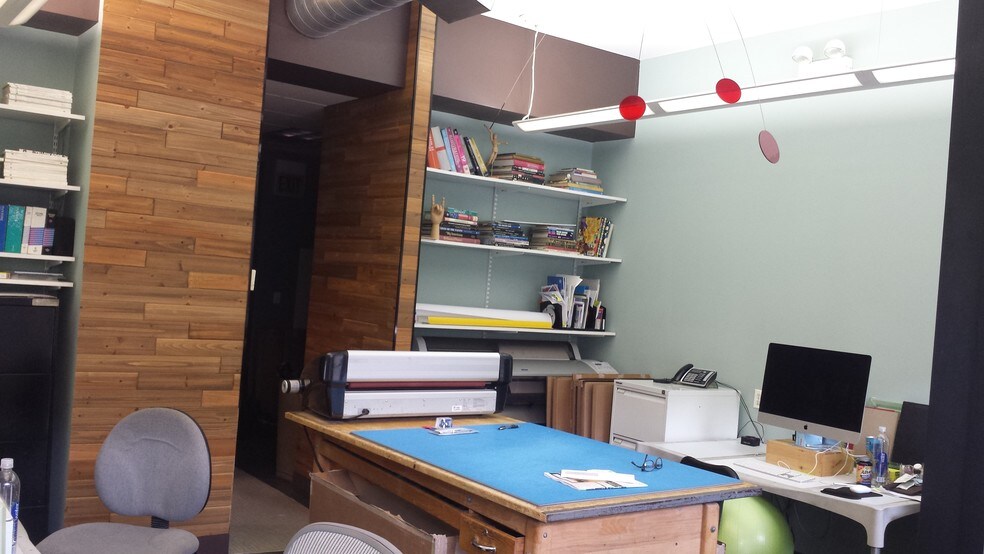More Photos Of 1338-1346 W Irving Park Rd, Chicago Apartments For Lease