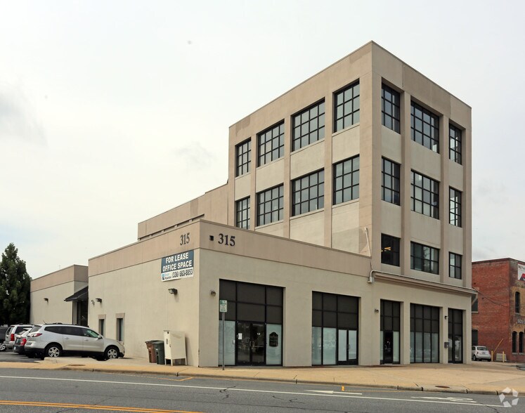 More Photos Of 315 Spring Garden St, Greensboro Office For Lease