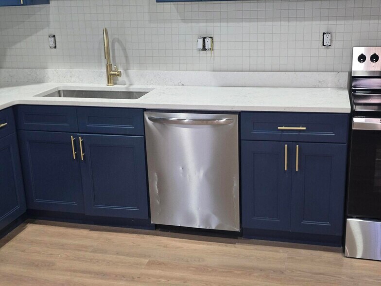 More Photos Of 2122 N Pine St, Wilmington Apartments For Sale