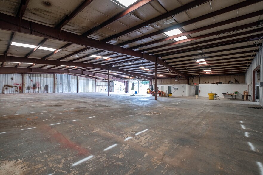 More Photos Of 5308 NC Hwy 21, Jonesville Warehouse For Sale