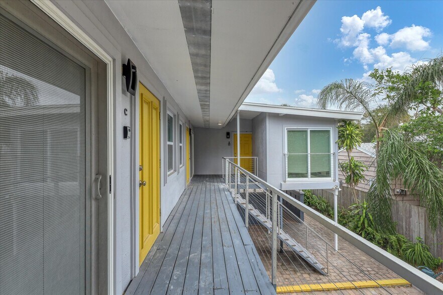 More Photos Of 1236 13th St, Sarasota Apartments For Sale