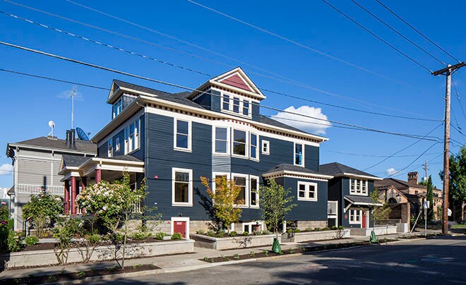 More Photos Of 1634 NW Everett St, Portland Apartments For Sale