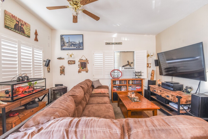 More Photos Of 24967 State Highway 108, Mi Wuk Village Service Station For Sale