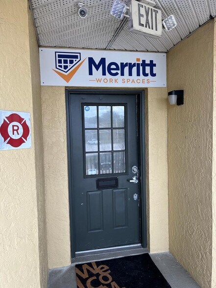 More Photos Of 102 Columbia Dr, Cape Canaveral Office Residential For Lease