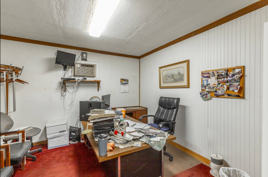 More Photos Of 360 Carbondale Rd SW, Dalton Warehouse For Sale