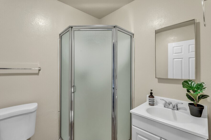 More Photos Of 10273 Mills Station Rd, Rancho Cordova Apartments For Sale