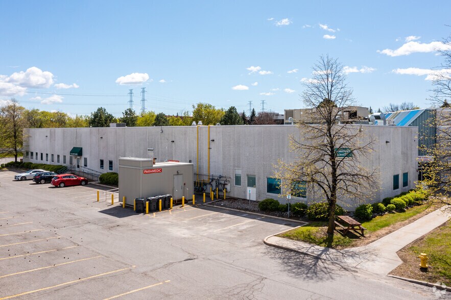 More Photos Of 2260-2300 Walkley Rd, Ottawa Flex For Sale