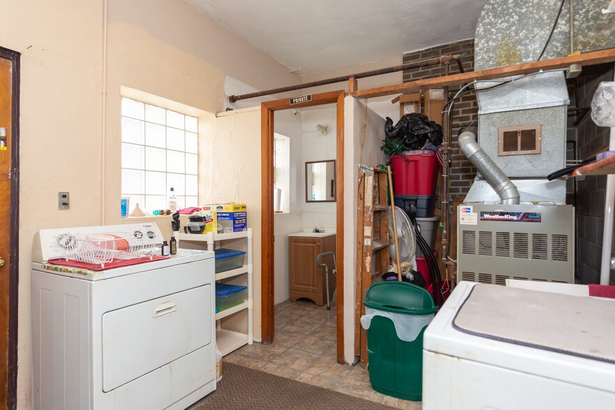 More Photos Of 6001 State Rd, Parma Restaurant For Sale