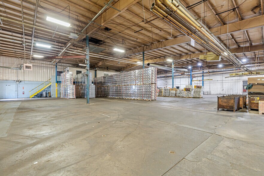 More Photos Of 1690 Elm St, Cumberland Service For Sale