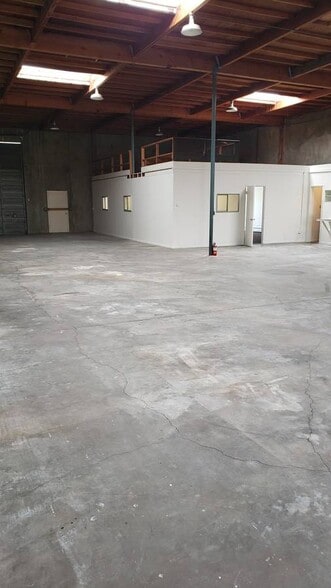 More Photos Of 1011 N Amphlett Blvd, San Mateo Service For Lease