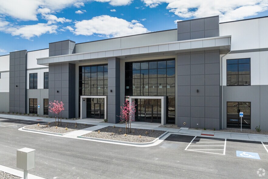 More Photos Of 821 N 6550 W, Salt Lake City Distribution For Lease