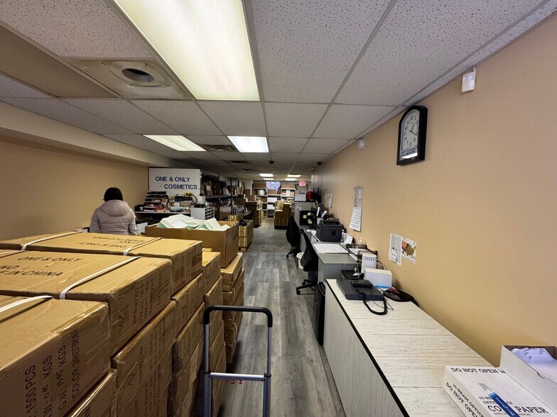 More Photos Of 4227-4229 162nd St St, Flushing Storefront Retail Office For Sale
