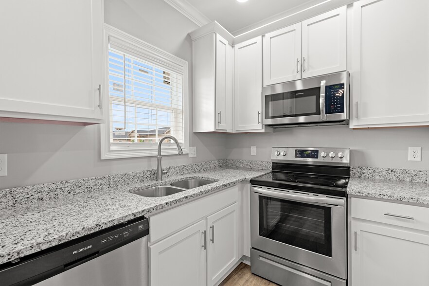 More Photos Of 2146 Prospector Ct, Bowling Green Apartments For Sale