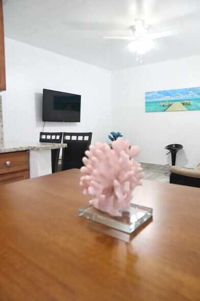 More Photos Of 101-107 Tacoma Ln, West Palm Beach Apartments For Lease
