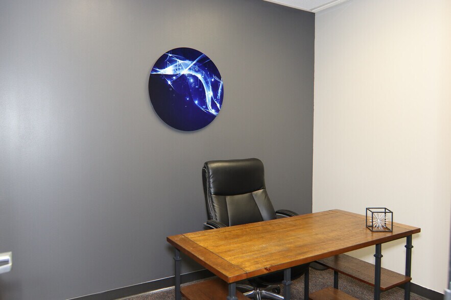 More Photos Of 2295 S Hiawassee Rd, Orlando Office For Sale