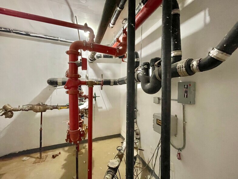 More Photos Of 150-30 12th Ave, Whitestone Apartments For Sale