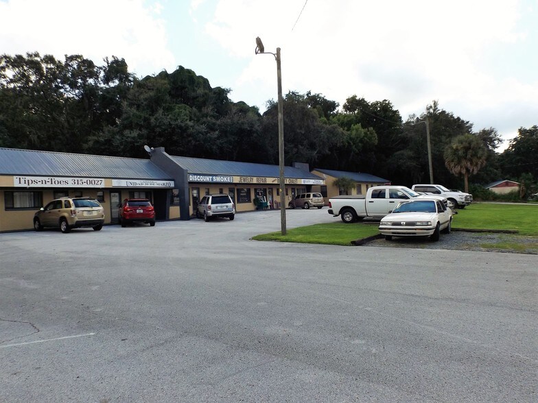 More Photos Of 2204 N Citrus Blvd, Leesburg Office For Sale