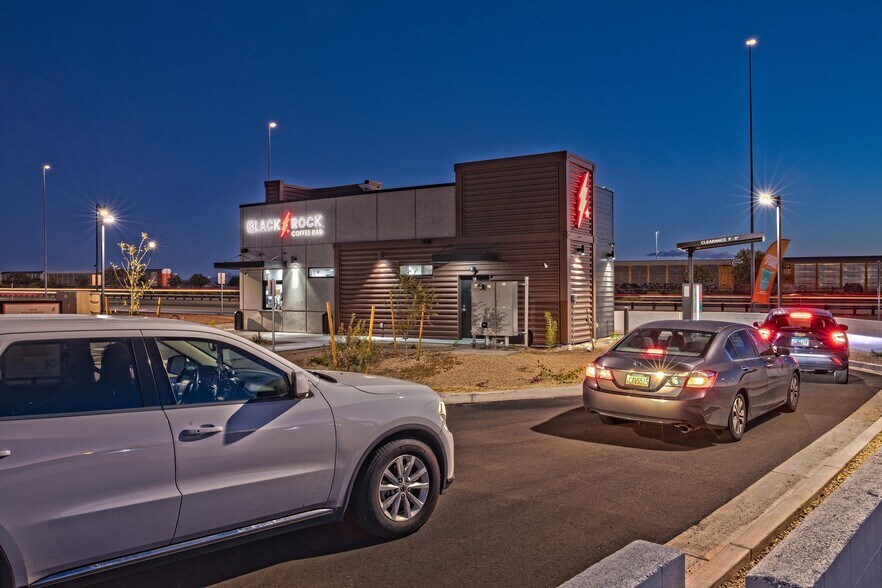 More Photos Of 12443 NW Grand Ave, El Mirage Fast Food For Sale