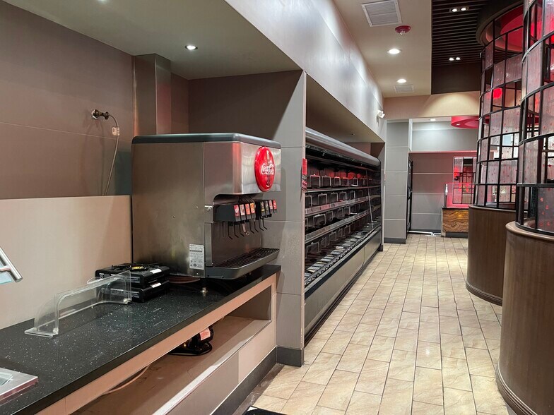 More Photos Of 1375 E Tropicana Ave, Las Vegas Restaurant For Lease