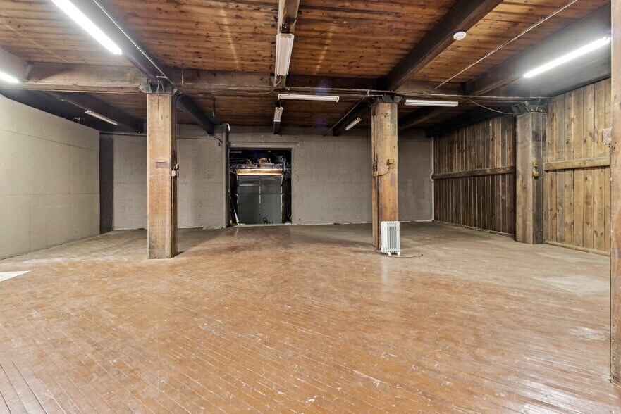 More Photos Of , Philadelphia Unknown For Sale