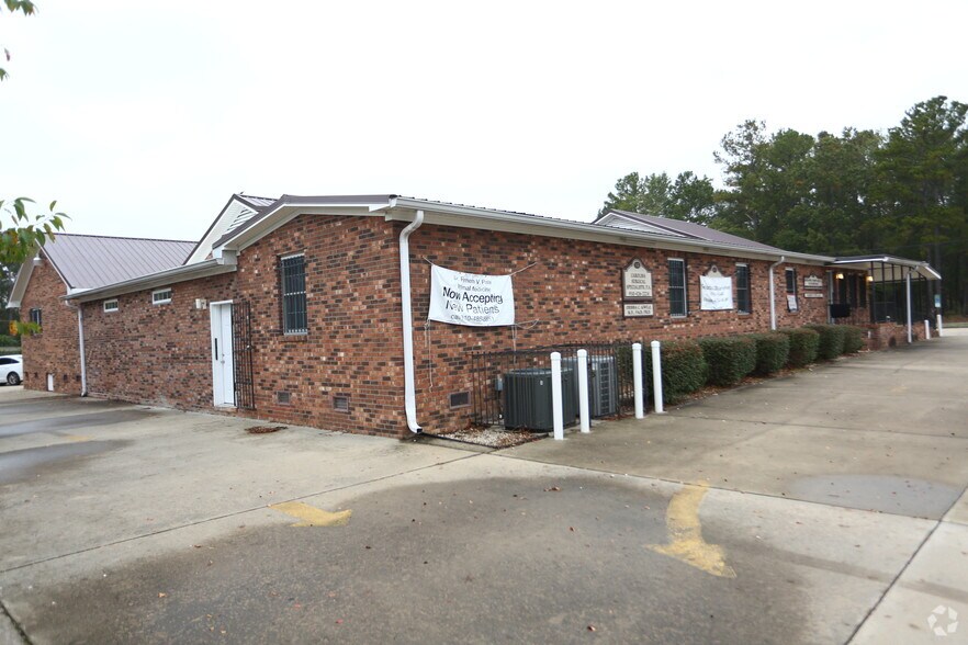 More Photos Of 1220 Walter Reed Rd, Fayetteville Office For Sale