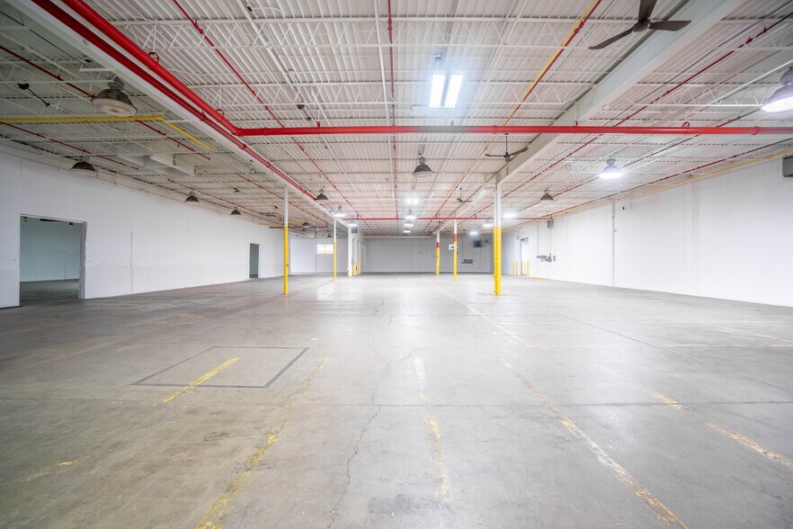 Primary Photo Of 4609-4801 W Woolworth Ave, Milwaukee Warehouse For Lease