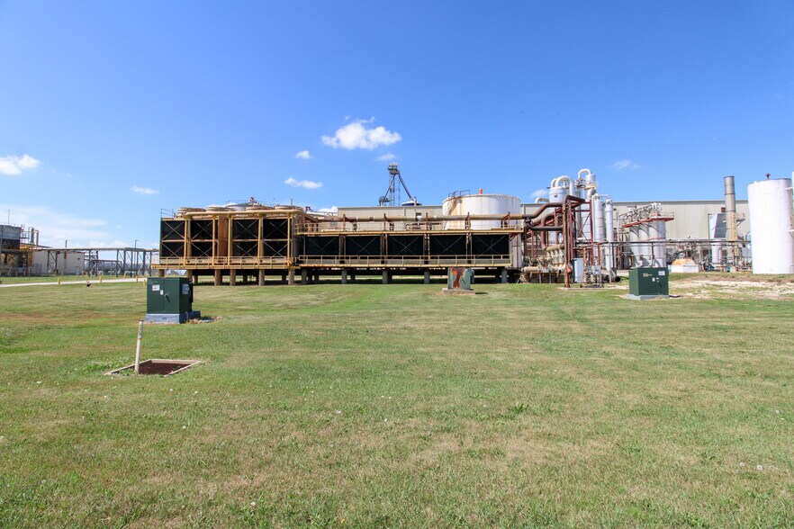 More Photos Of 6059 159th St, Galva Food Processing For Sale
