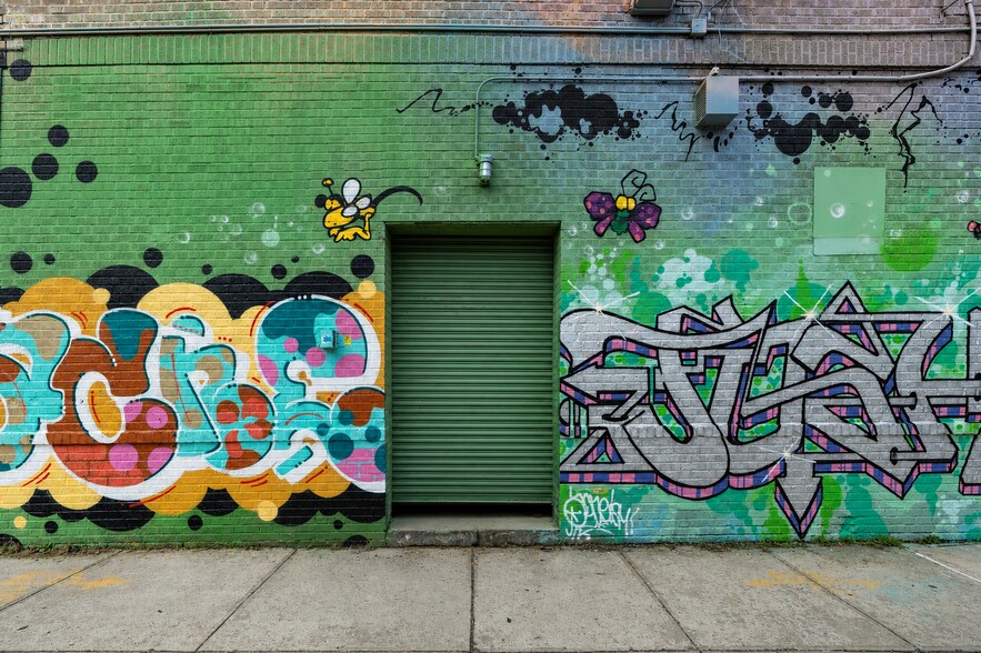 More Photos Of 71 White St, Brooklyn Warehouse For Lease